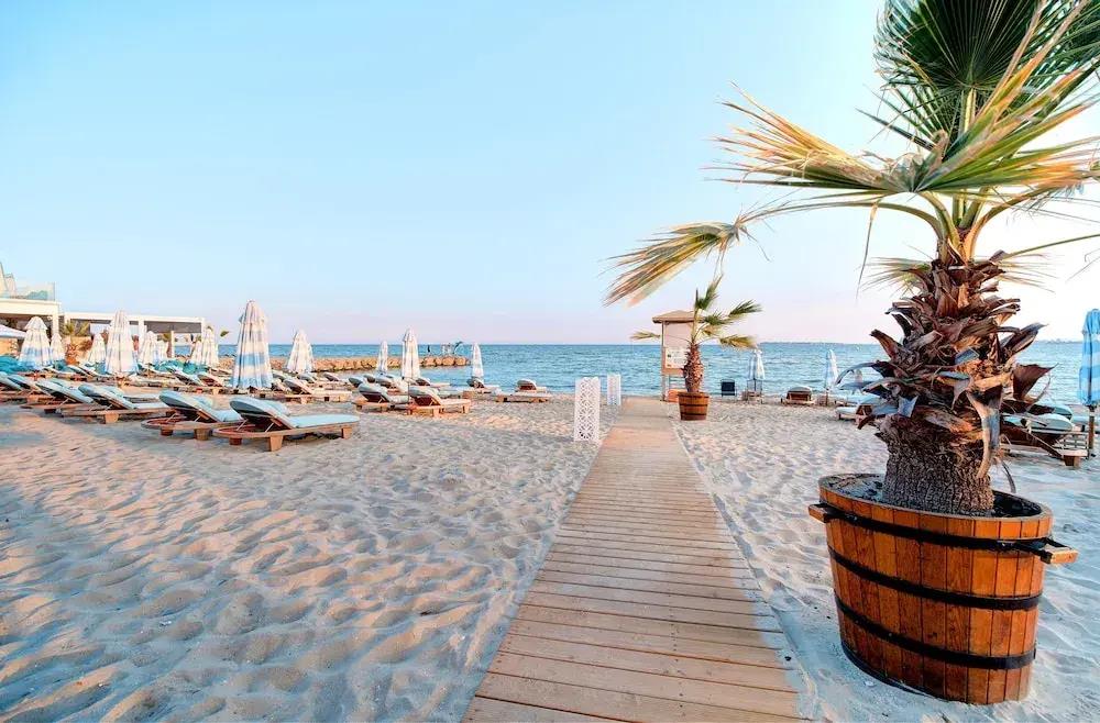 Marty's Beachfront Smart Homes 3*