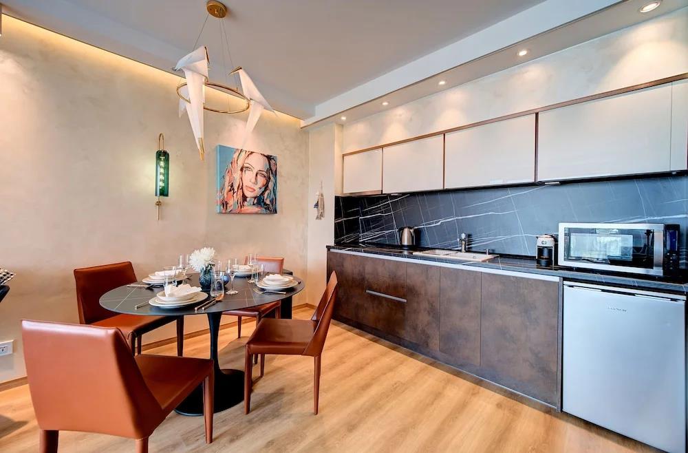 Marty's Beachfront Smart Homes 3*