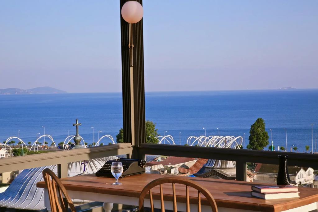 Hotel Bronte 0*