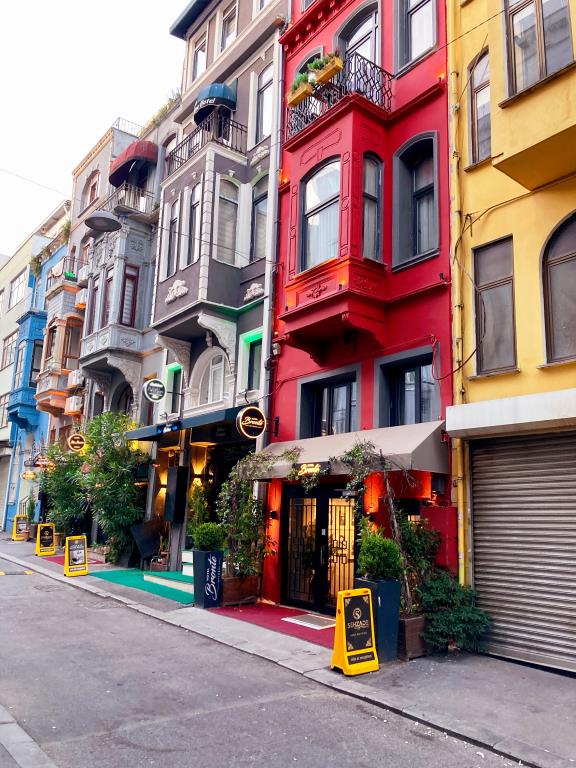 Hotel Bronte 0*