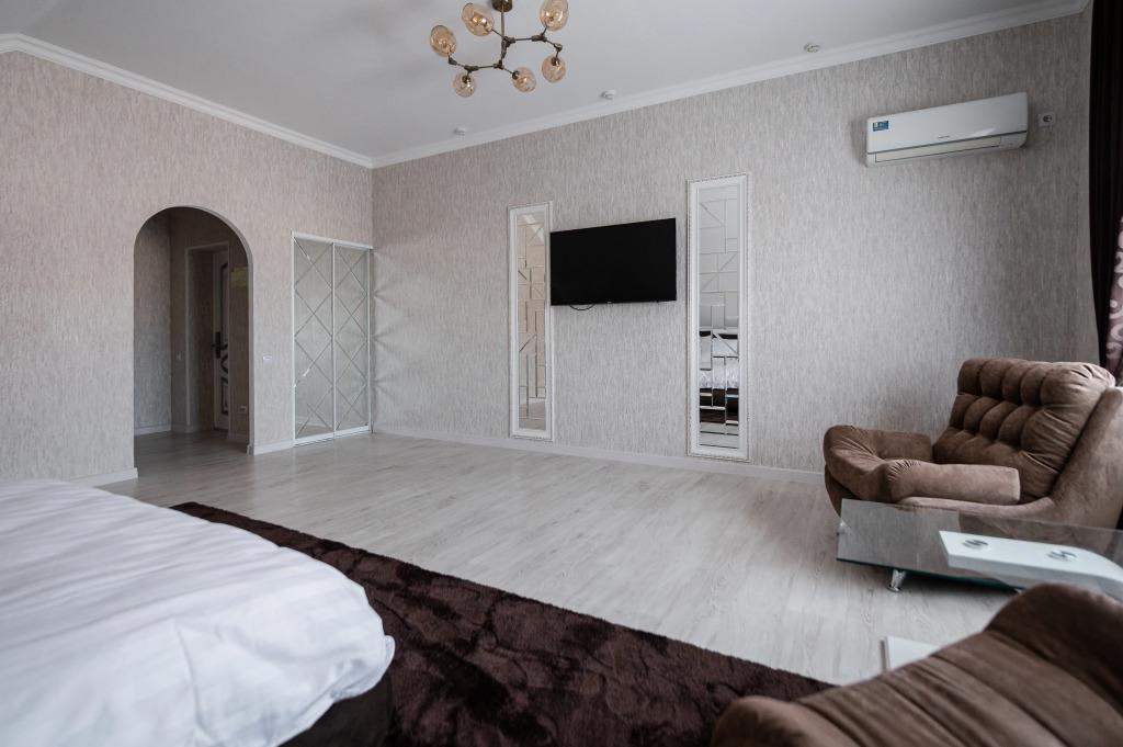 Djump Hotel 3*
