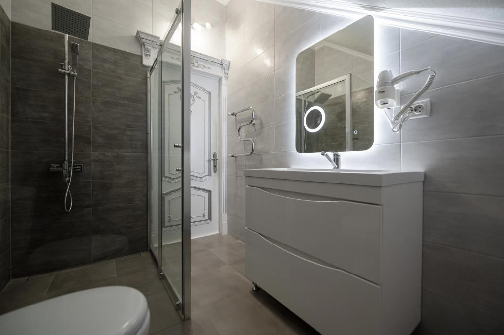 Djump Hotel 3*