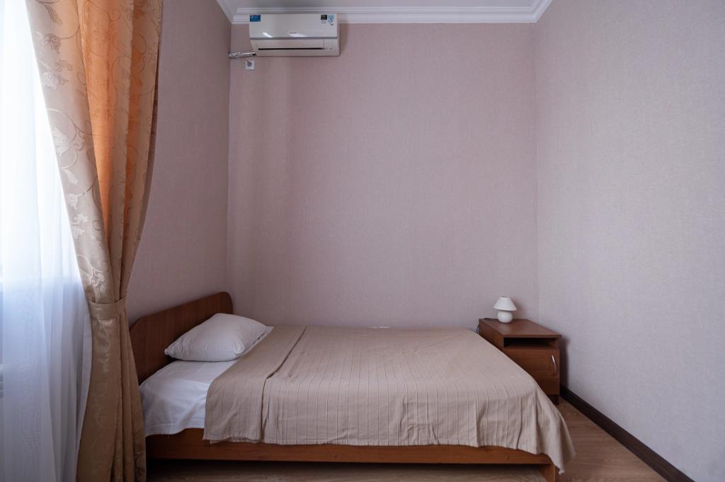 Djump Hotel 3*