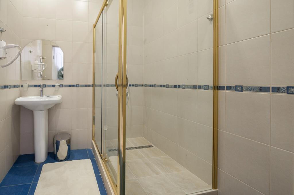 Djump Hotel 3*