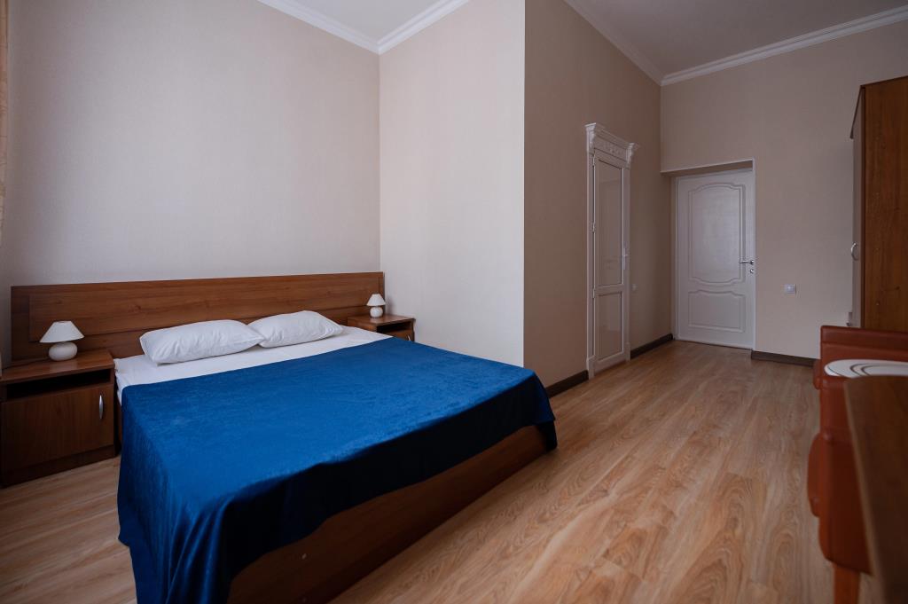 Djump Hotel 3*