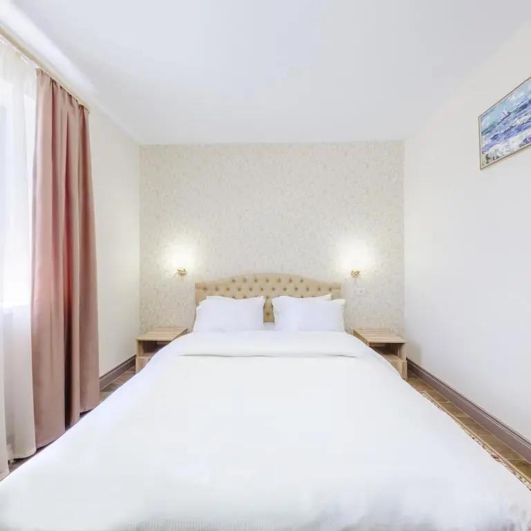 EdNo Hotel 0*