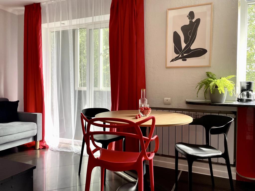 Apartmari Stilnaya Studiya V Tsentre Kaliningrada 0*