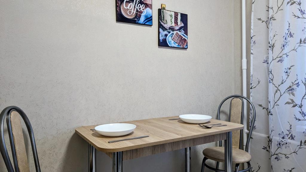 Svobodna na Gruzinskom Vale Flat 0*