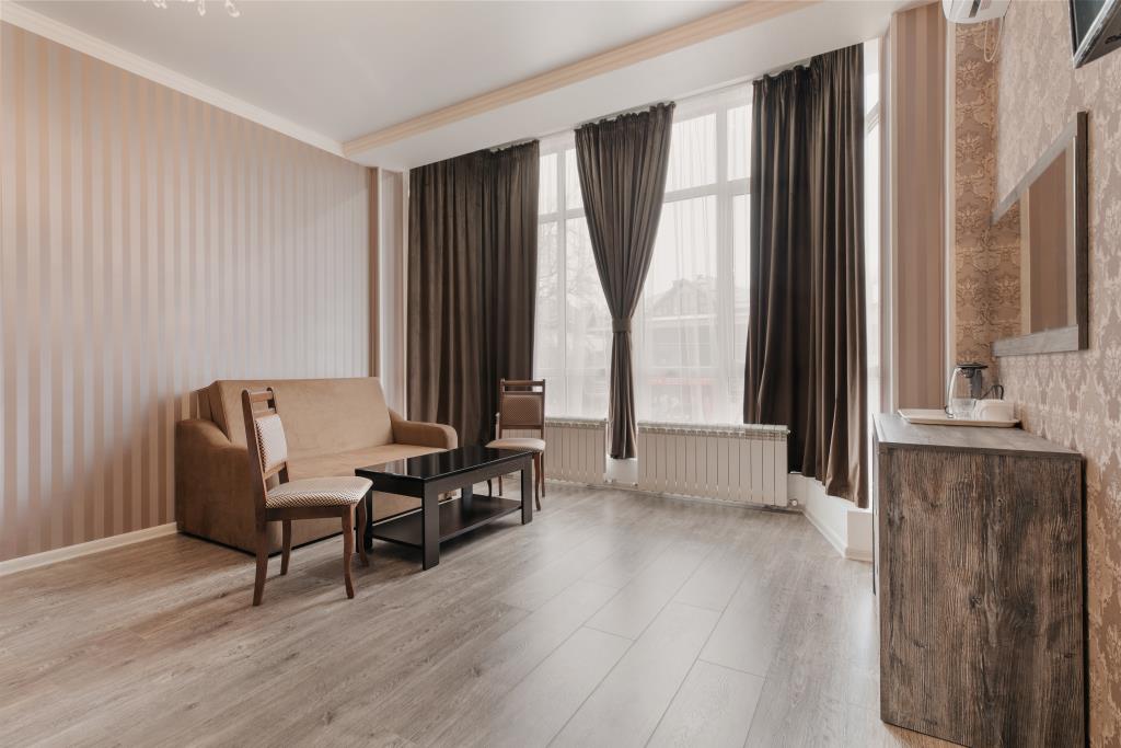 Dizak Hotel 0*