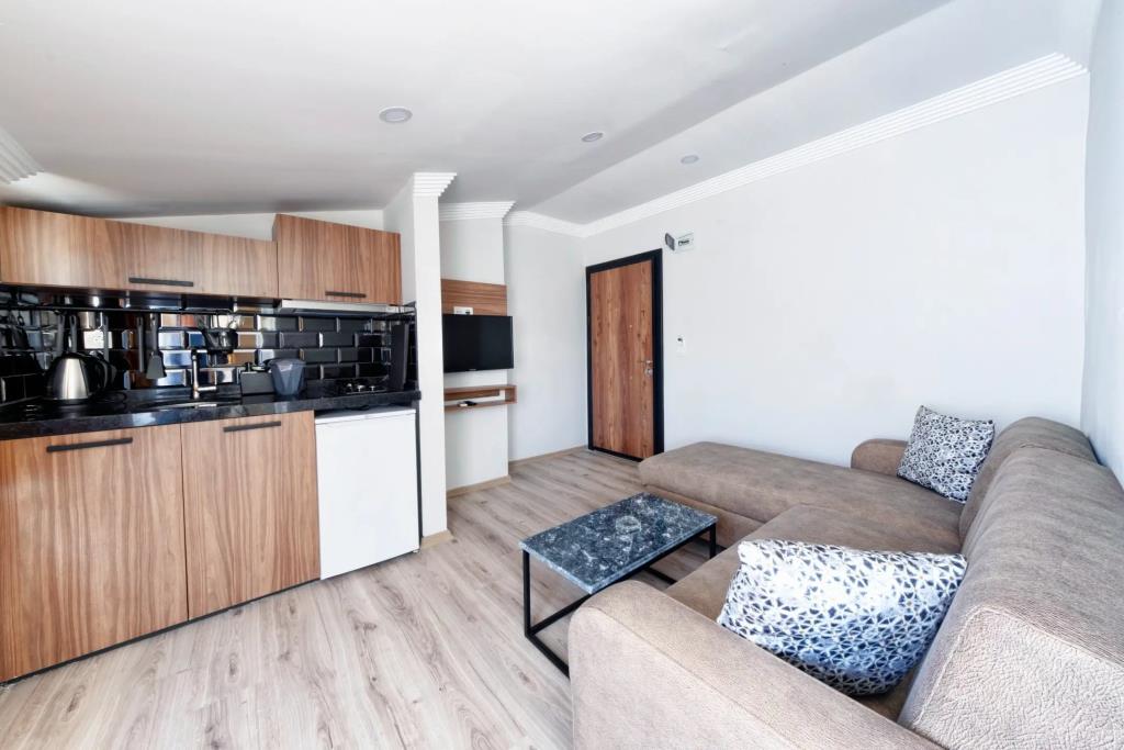 Terra Rossa Suites 0*