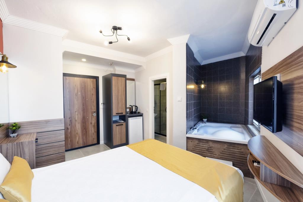 Terra Rossa Suites 0*