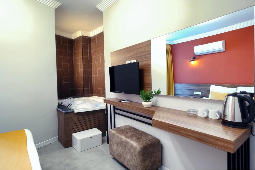Terra Rossa Suites 0*