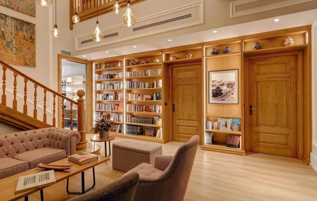 Hotel Boutique Mirlo Barcelona 5*