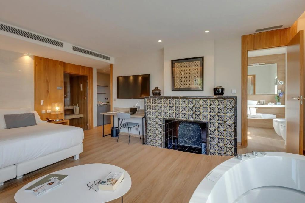 Hotel Boutique Mirlo Barcelona 5*