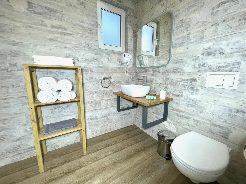 Liberty Village Chalet 0*