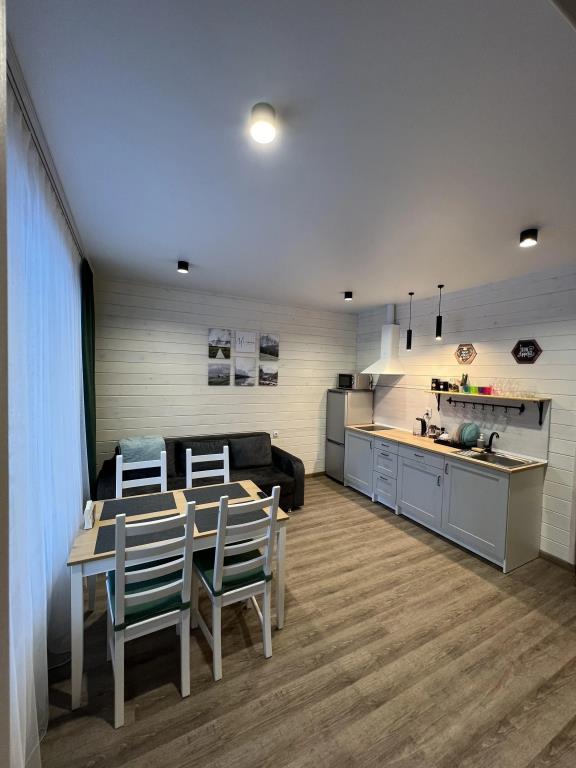 Liberty Village Chalet 0*