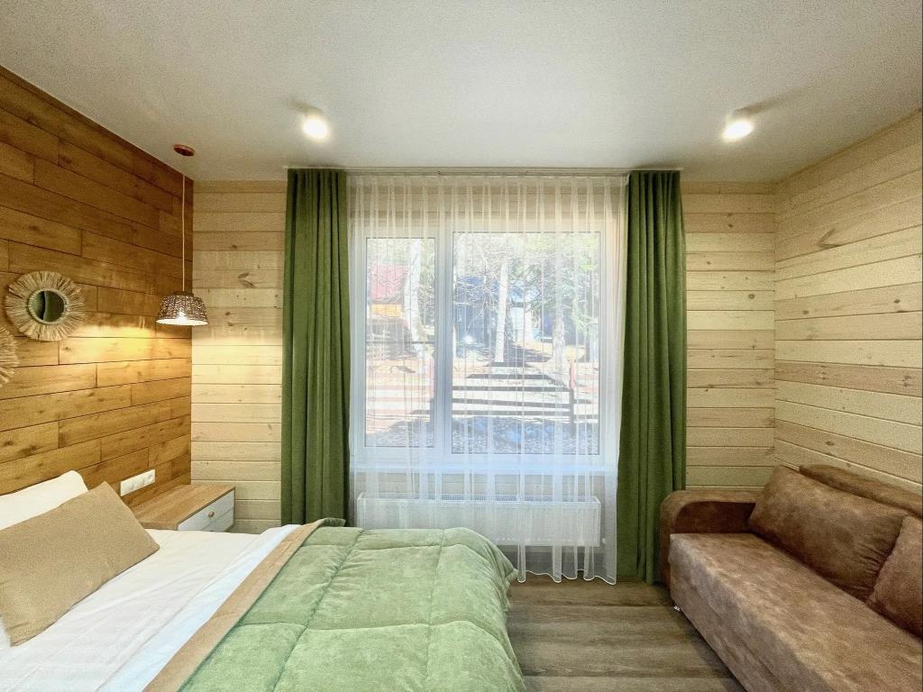 Liberty Village Chalet 0*