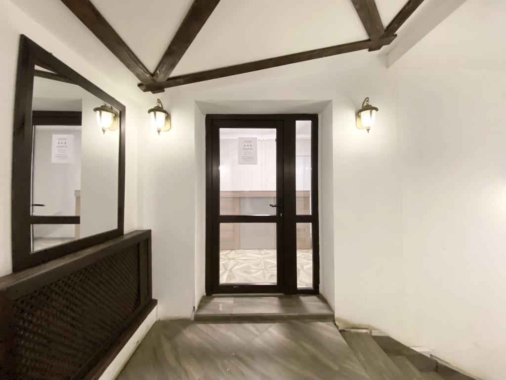 Etalon Hotel 0*