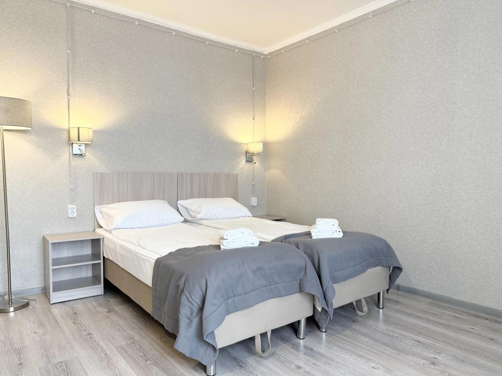 Etalon Hotel 0*
