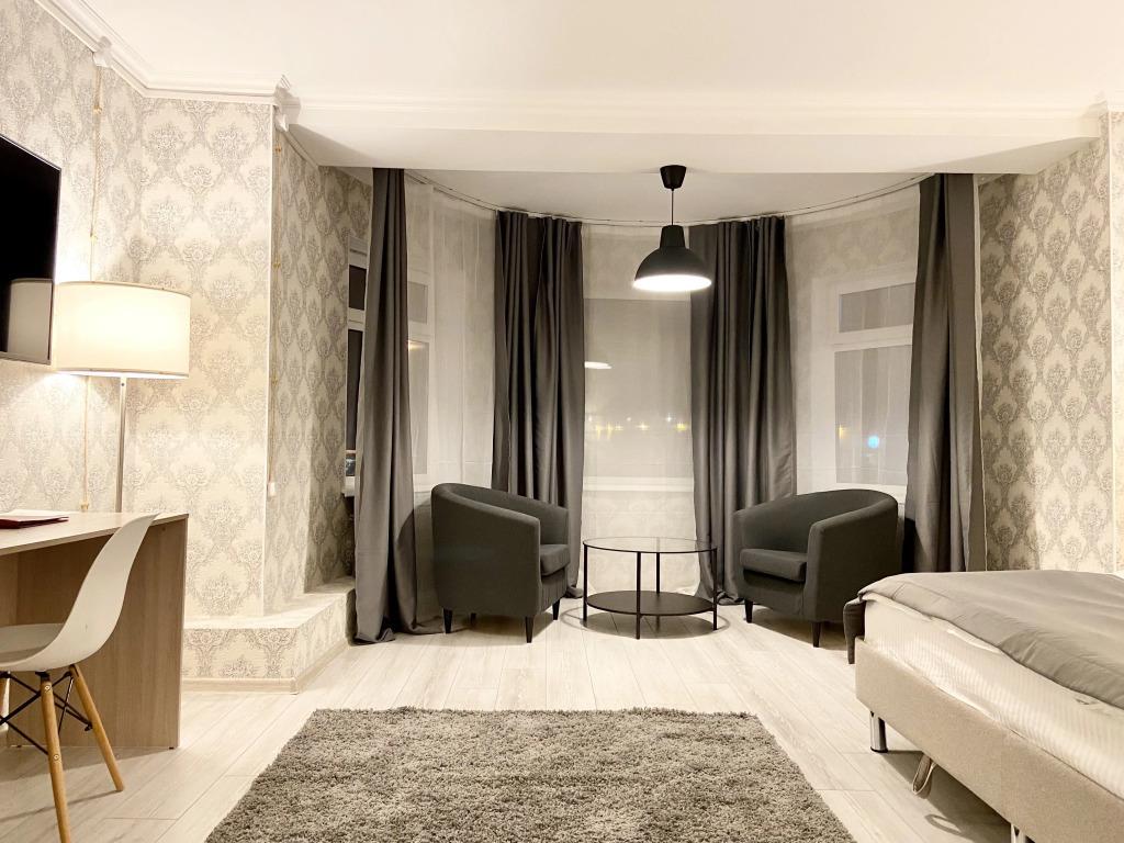 Etalon Hotel 0*