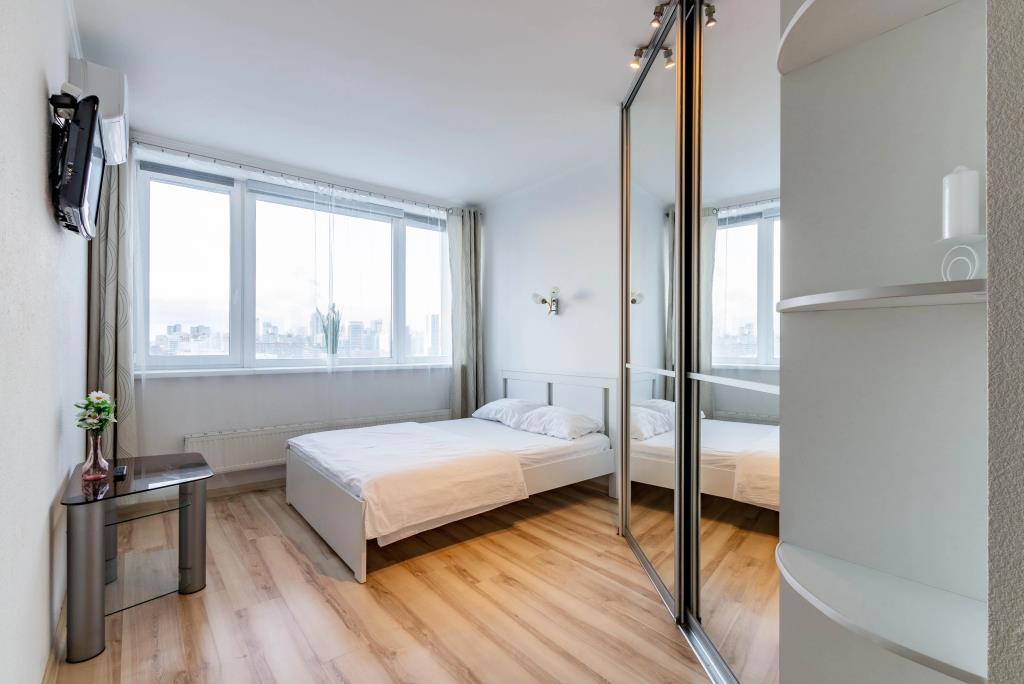 Artek Apartments 0*