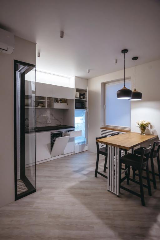 Cozy39 Lake II Apartments 0*