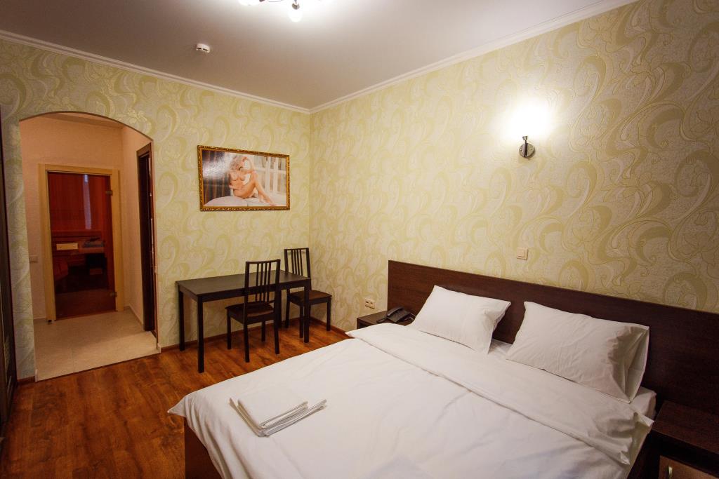Castro Korpus 1, Korpus 2 Hotel 3*