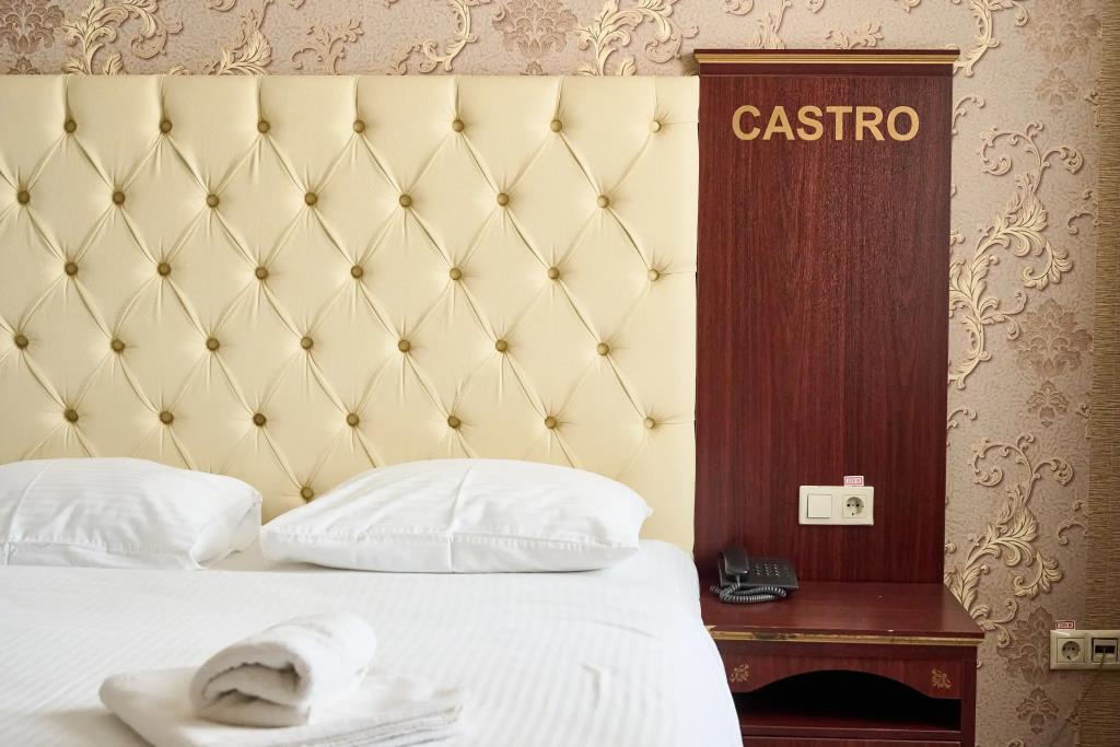 Castro Korpus 1, Korpus 2 Hotel 3*