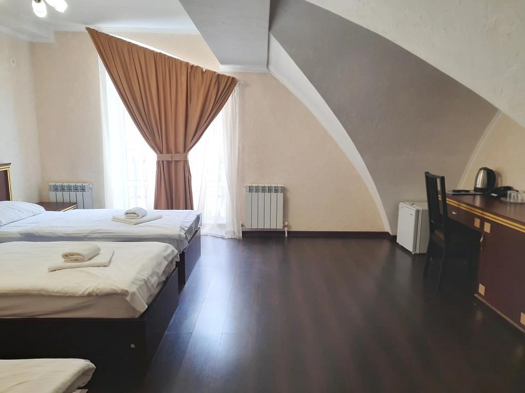 Castro Korpus 1, Korpus 2 Hotel 3*