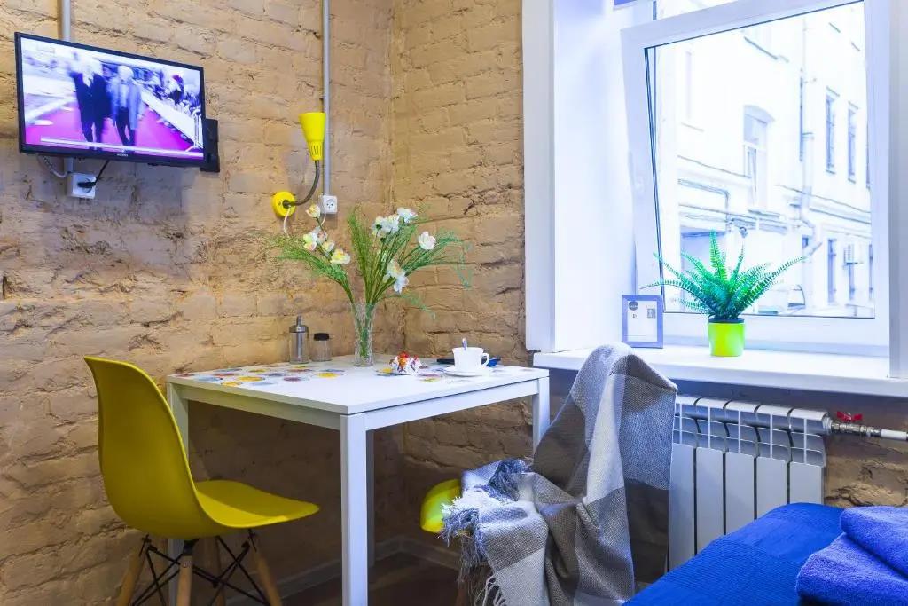 Gosti Lyubyat U Tavricheskogo Sada Apartamenti 0*