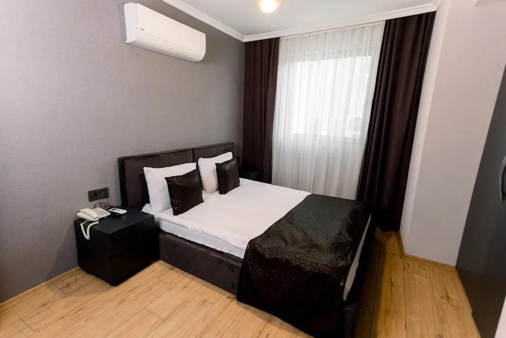 Tri?o Hotel Airport 0*