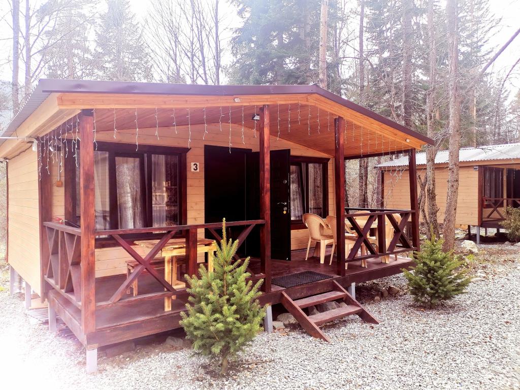 Schastlivyie Lyudi Hotel 0*