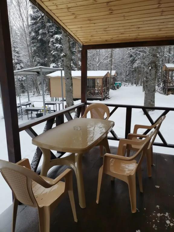 Schastlivyie Lyudi Hotel 0*