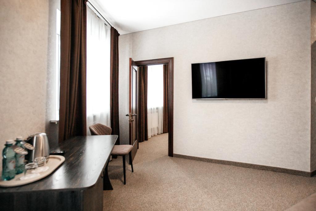 Bavaria Hotel 0*
