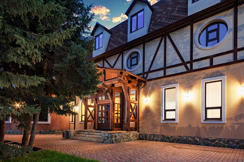 Bavaria Hotel 0*