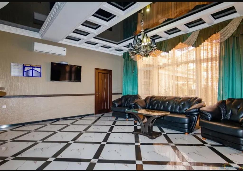 Hotel Mega Lyuks 0*