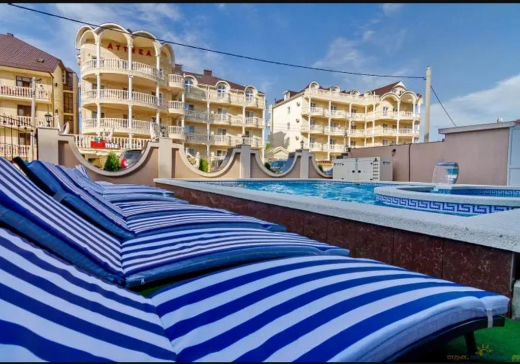 Hotel Mega Lyuks 0*