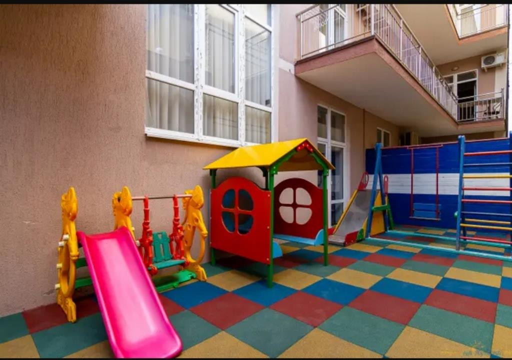 Hotel Mega Lyuks 0*