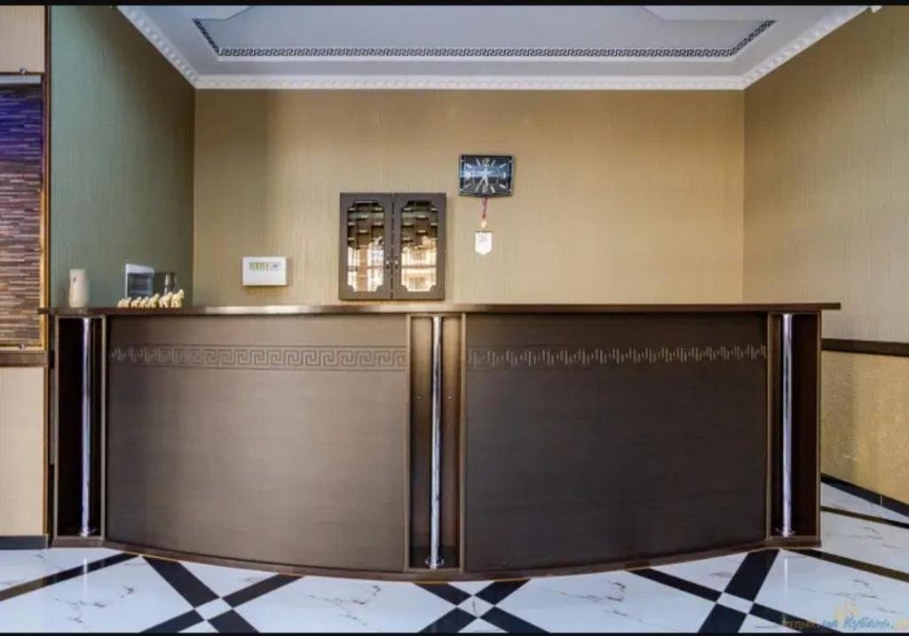 Hotel Mega Lyuks 0*