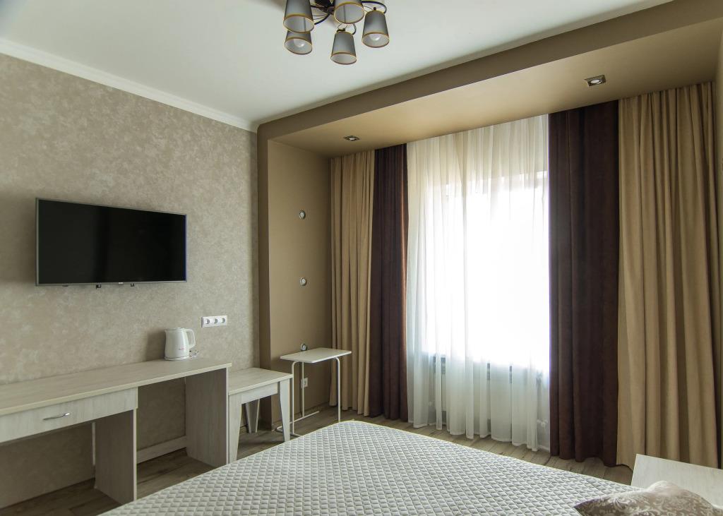 Domus Hotel 0*