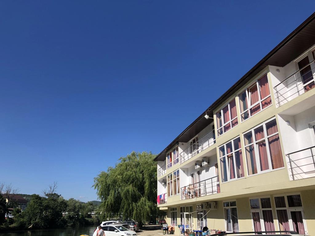 Izi Izi Hotel 0*