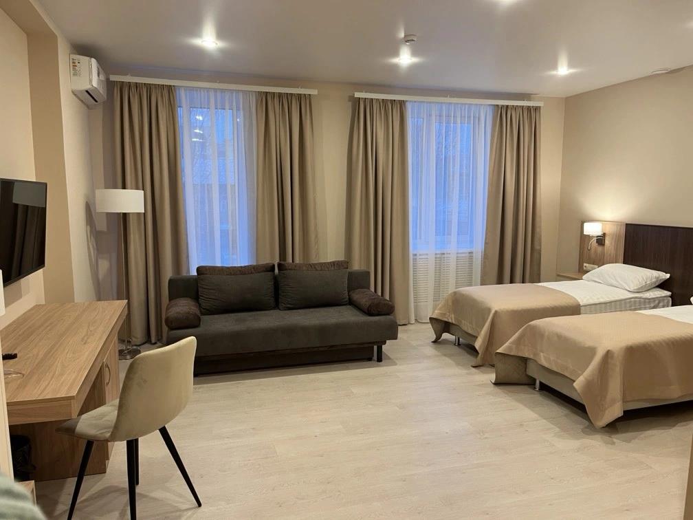 Aleksandrovskiy Hotel 3*