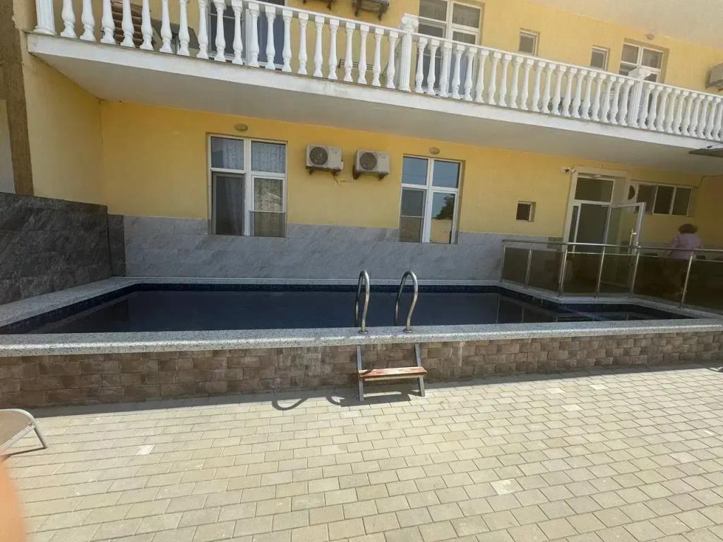 Kronos Hotel 0*