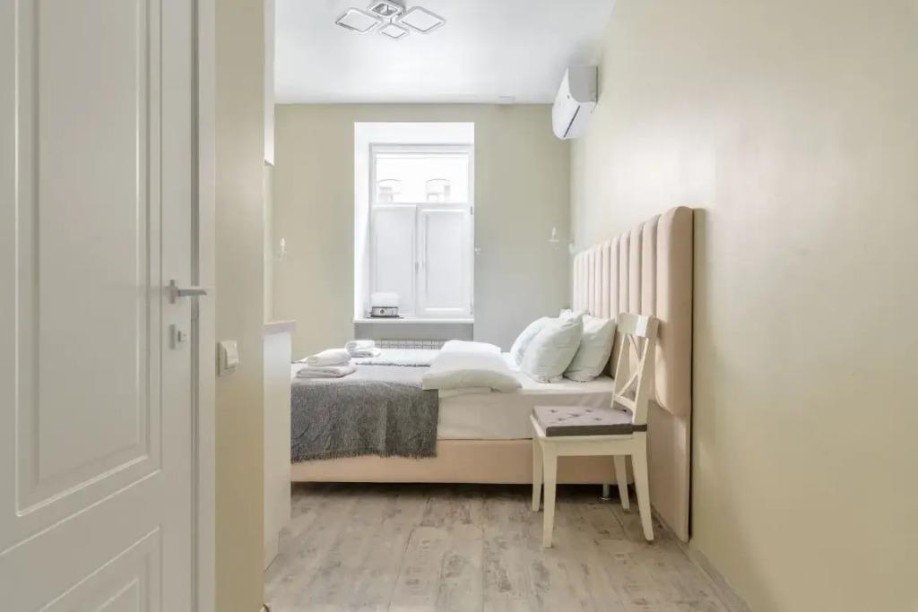 Apartment Sutki Rent Na Konyushennoj 0*