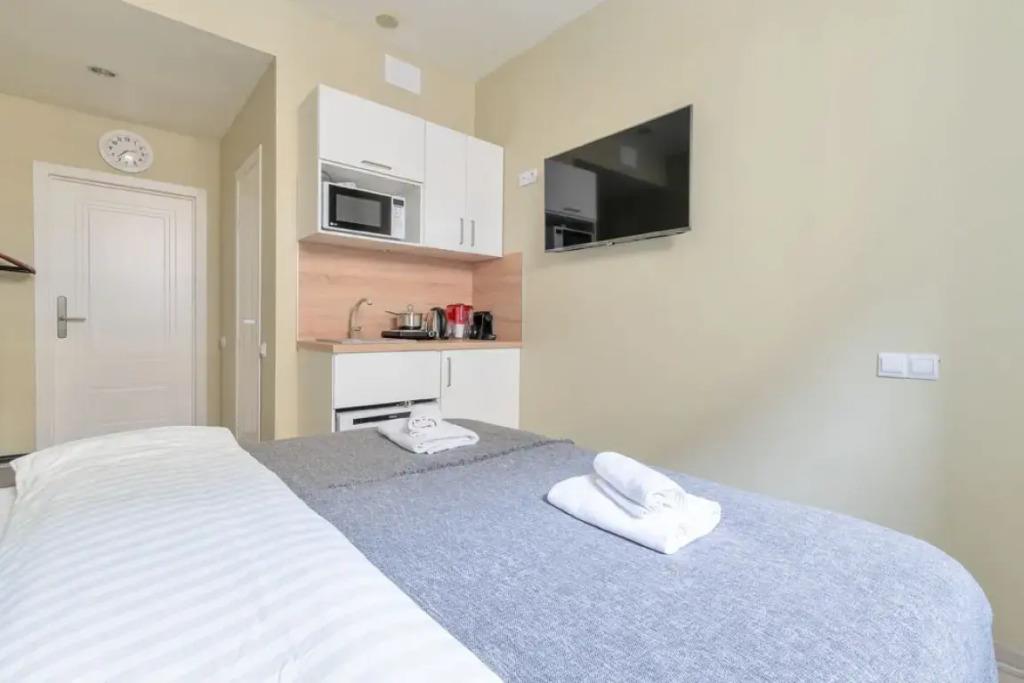Apartment Sutki Rent Na Konyushennoj 0*