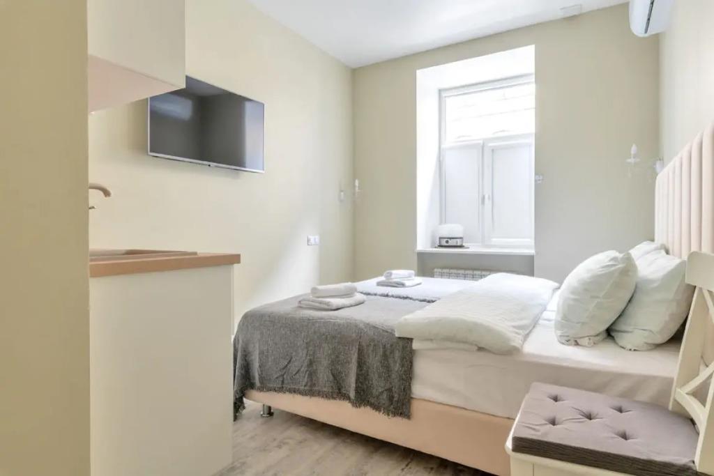 Apartment Sutki Rent Na Konyushennoj 0*