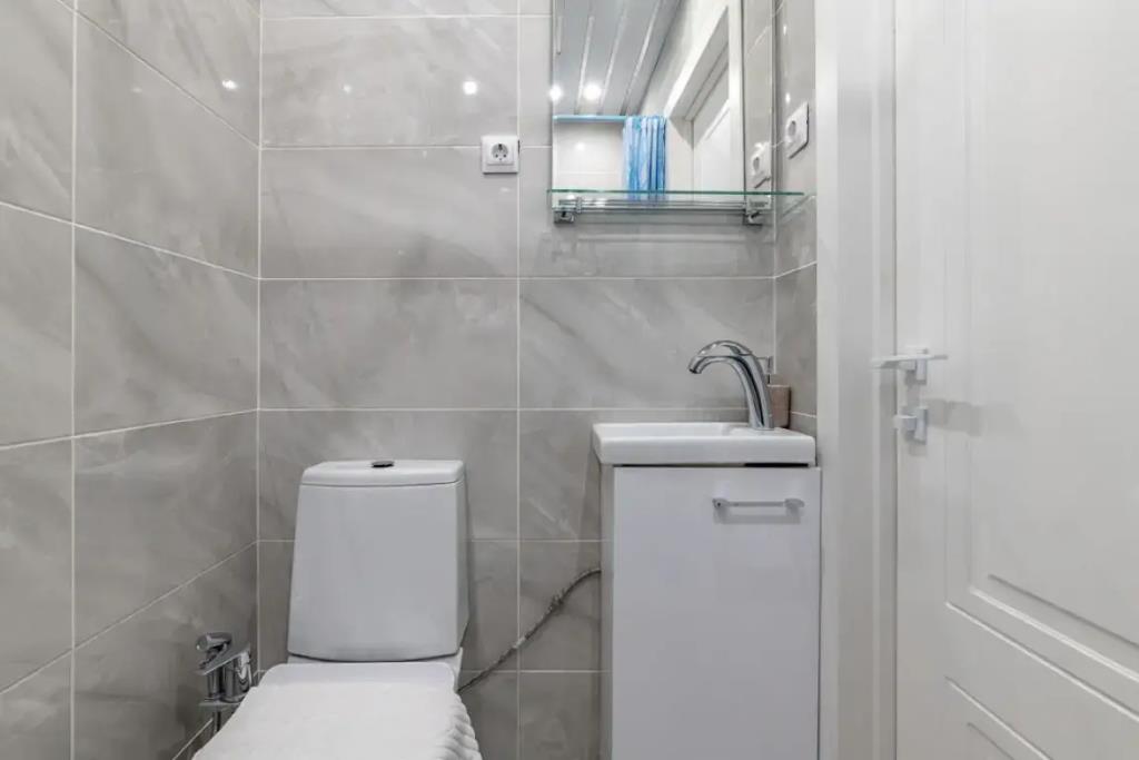 Apartment Sutki Rent Na Konyushennoj 0*