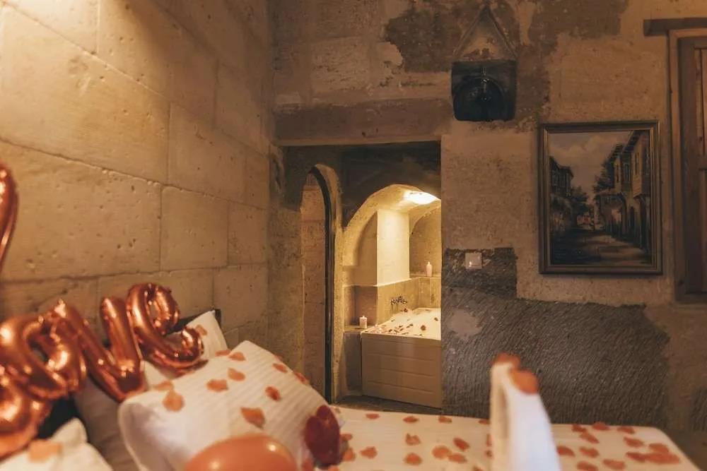 Kapalos Cave Hotel 0*