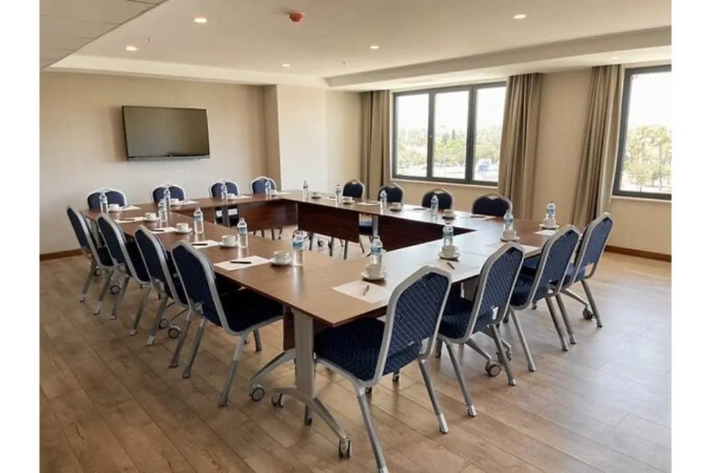 Turkmen Riverside Hotel 0*