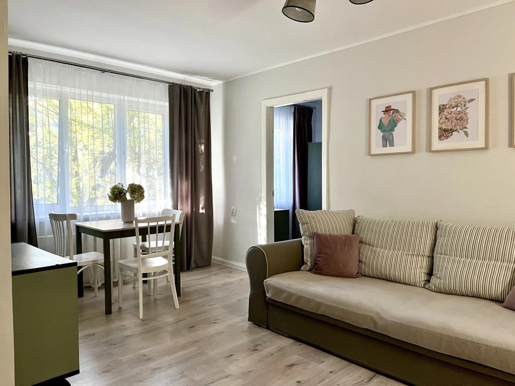 Apartmari Dvukhkomnatnye V Samom Serdtse Kaliningrada 0*